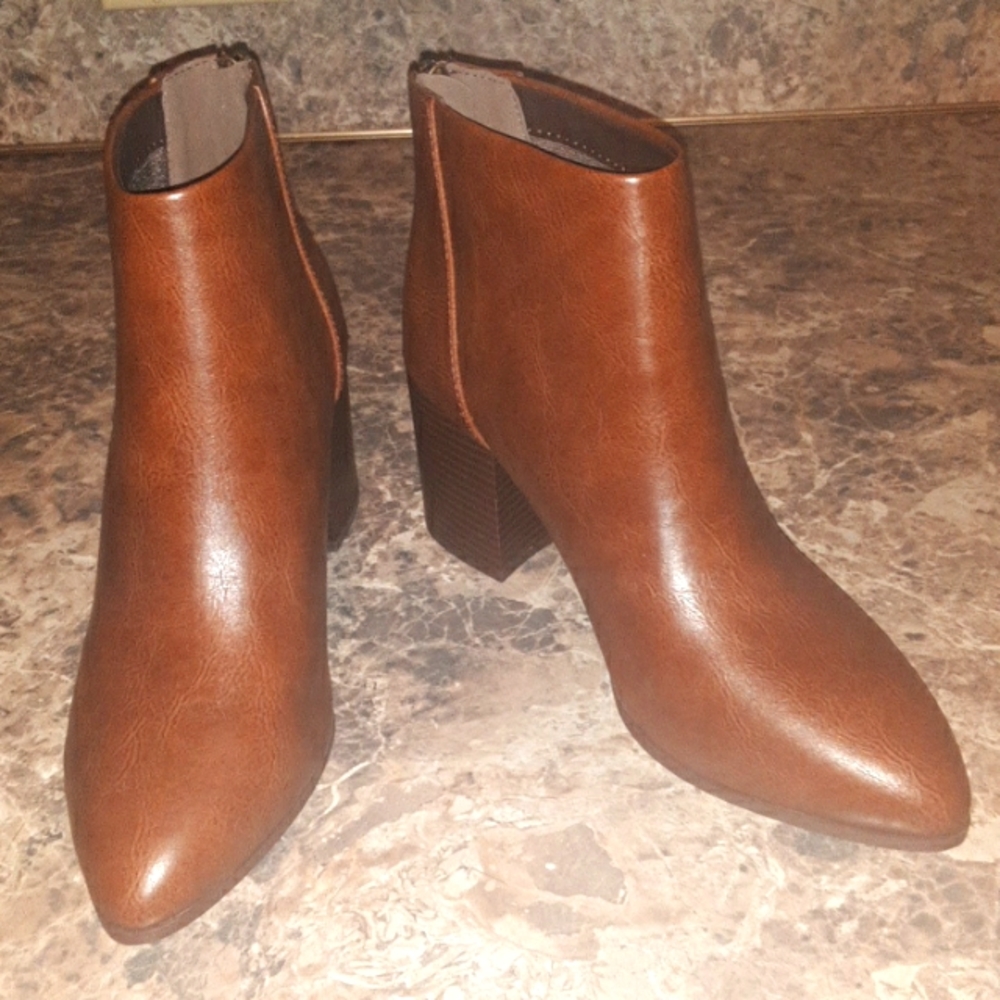 Brand new ankle bootie.